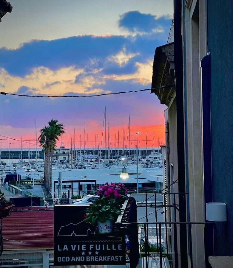 La Vie Fuille Bed And Breakfast Рипосто Экстерьер фото