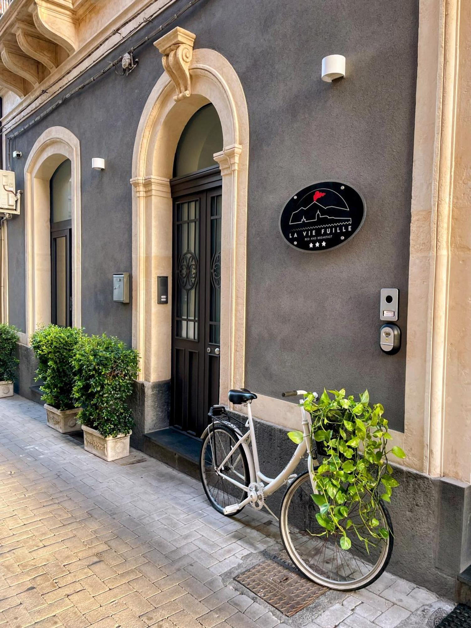 La Vie Fuille Bed And Breakfast Рипосто Экстерьер фото